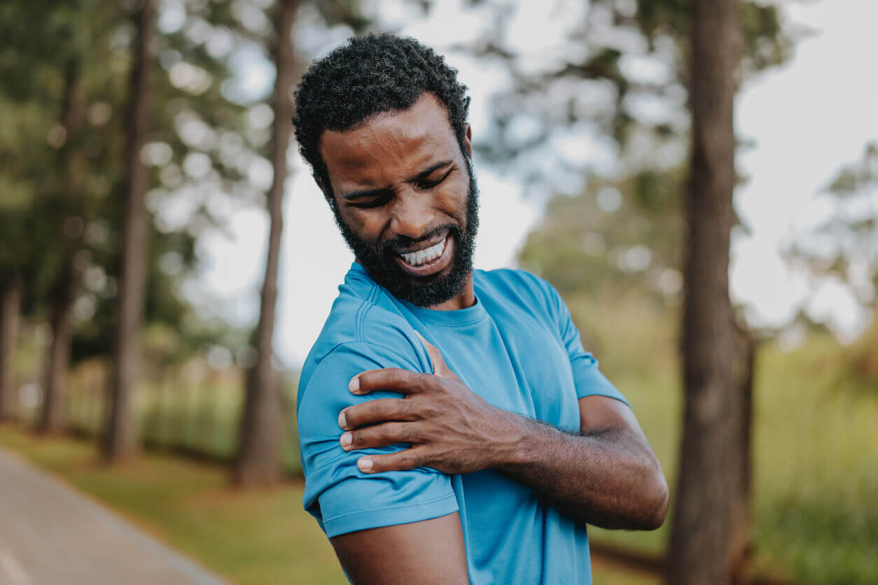 Rotator Cuff Tear Treatment Exercises and Recovery Timeline