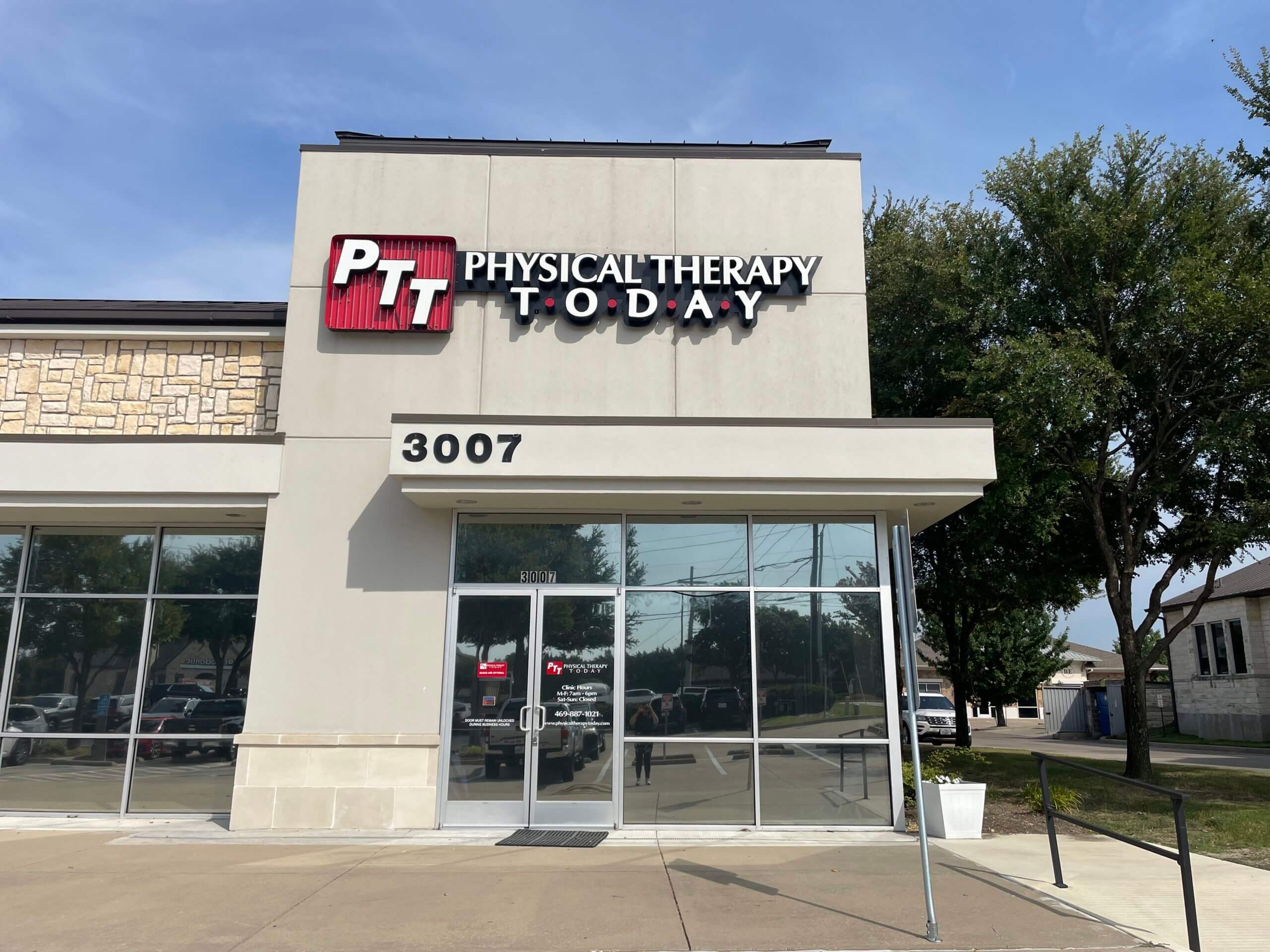 physical therapy today clinic in rockwall, tx outside entrance