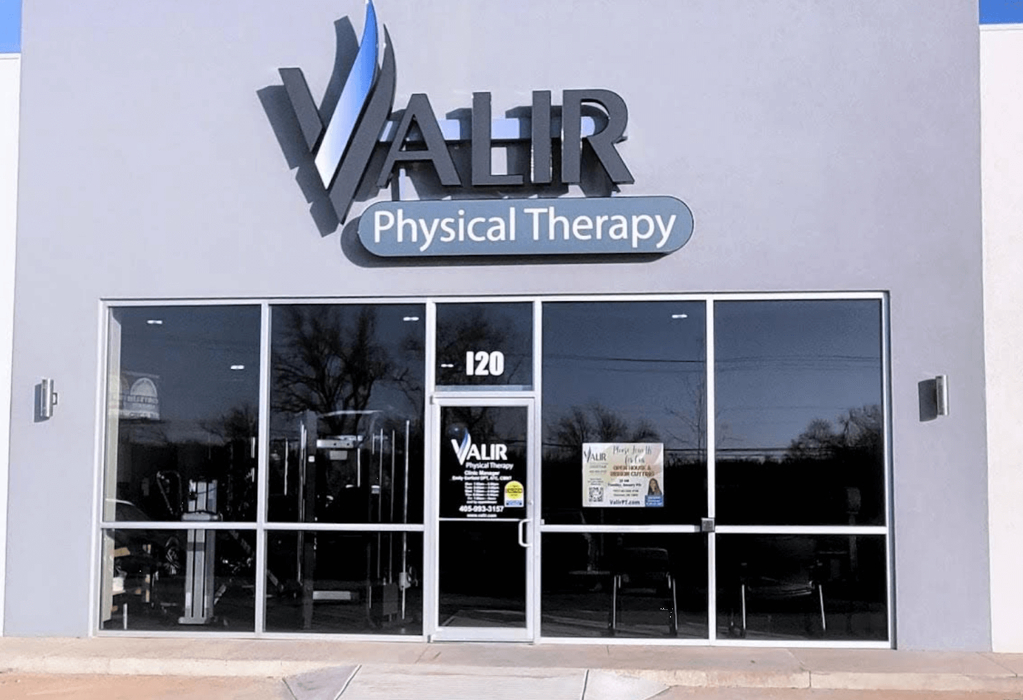 gym equipment at physical therapy clinic