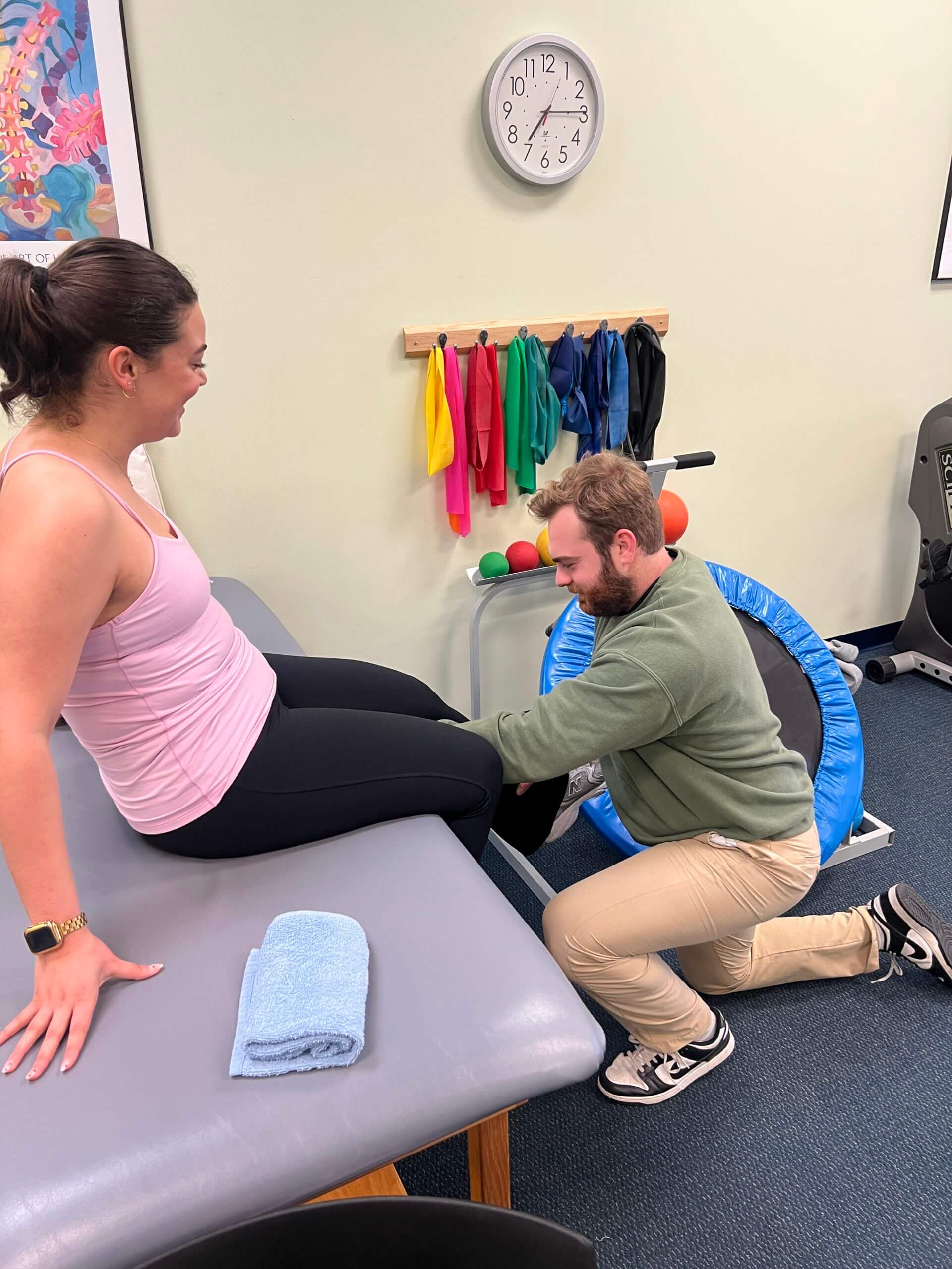 Patient celebrating progress after knee physical therapy session at H2 Health Jacksonville Avenues