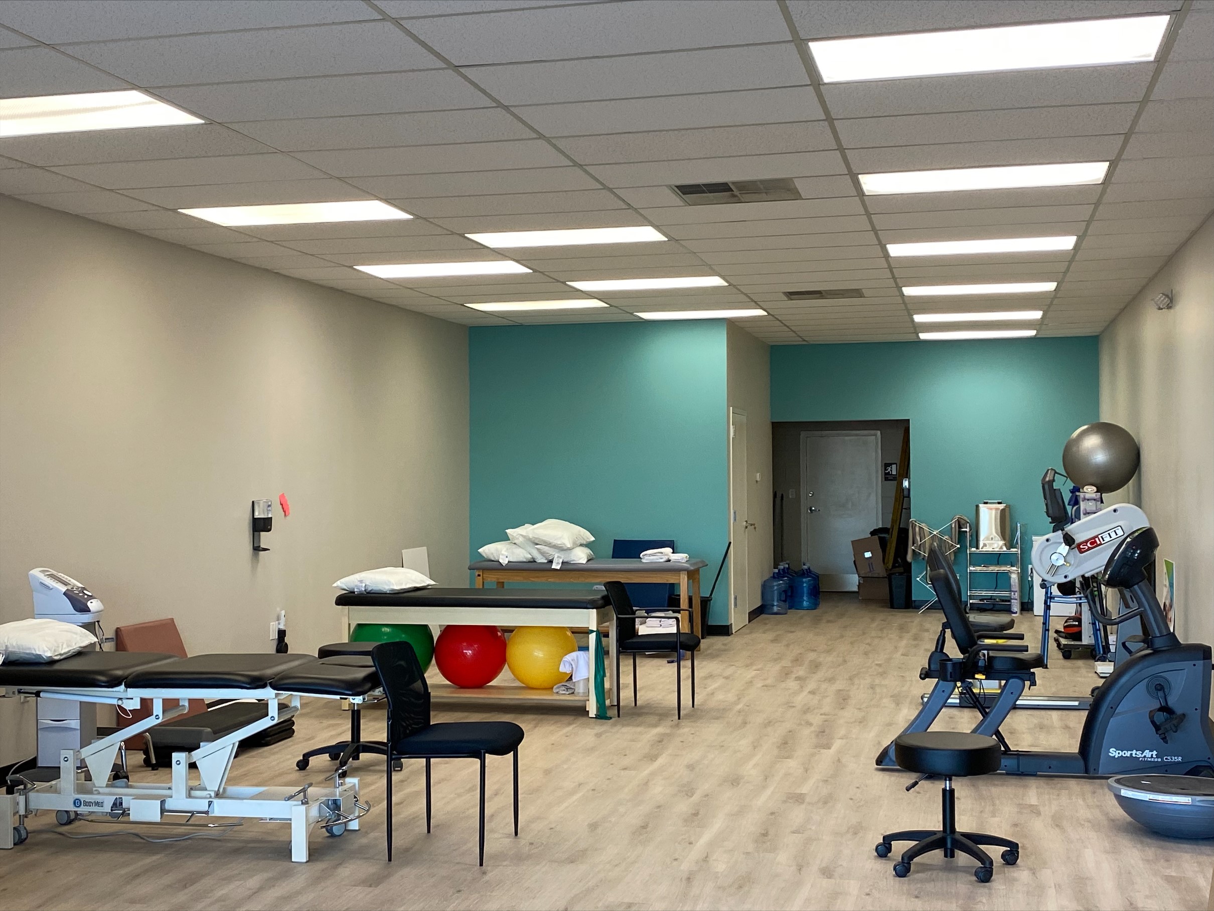 H2 Health St. Augustine physical therapy clinic entrance and treatment area