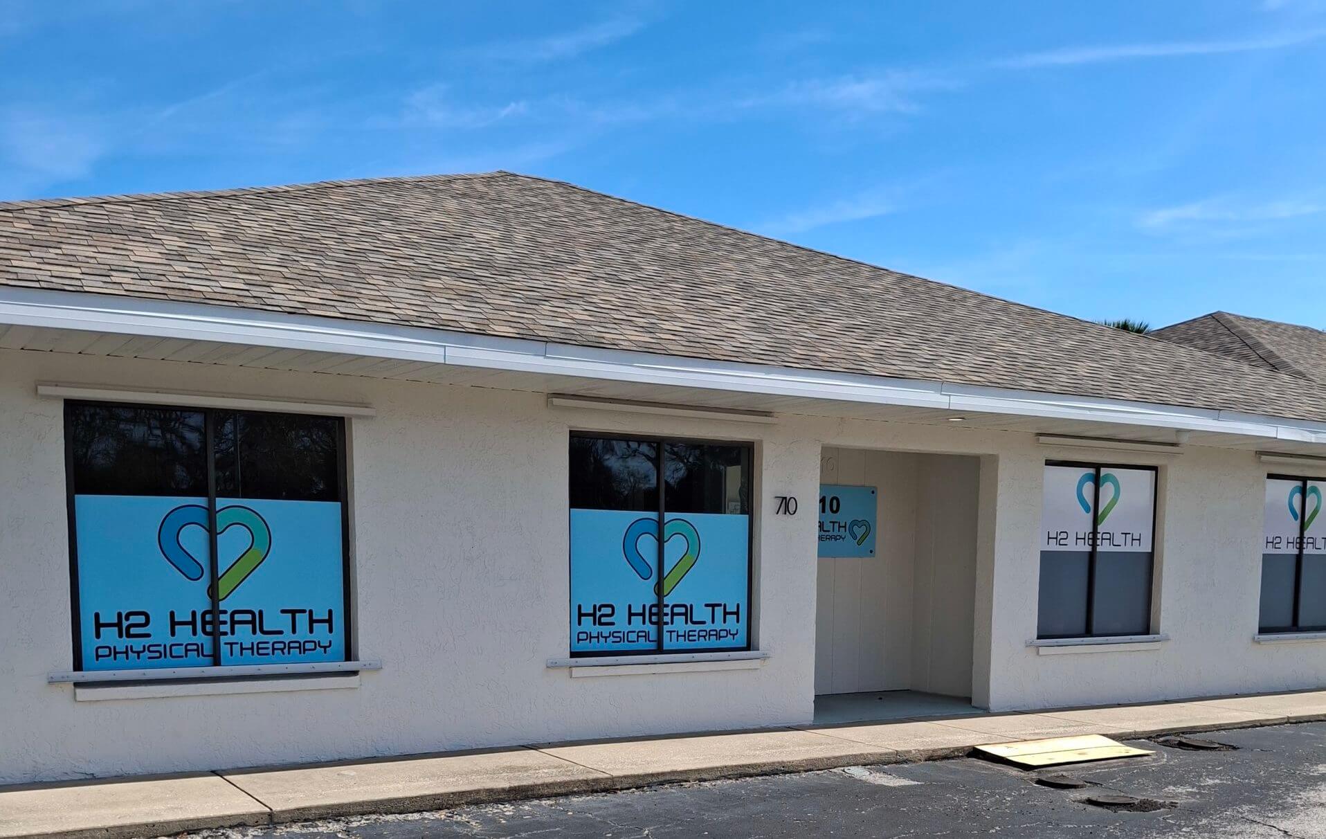 outside entrance to h2 health physical therapy in new smyrna beach fl